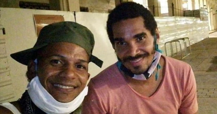 古巴／发动罕见示威 异议人士在严密监控下受审  