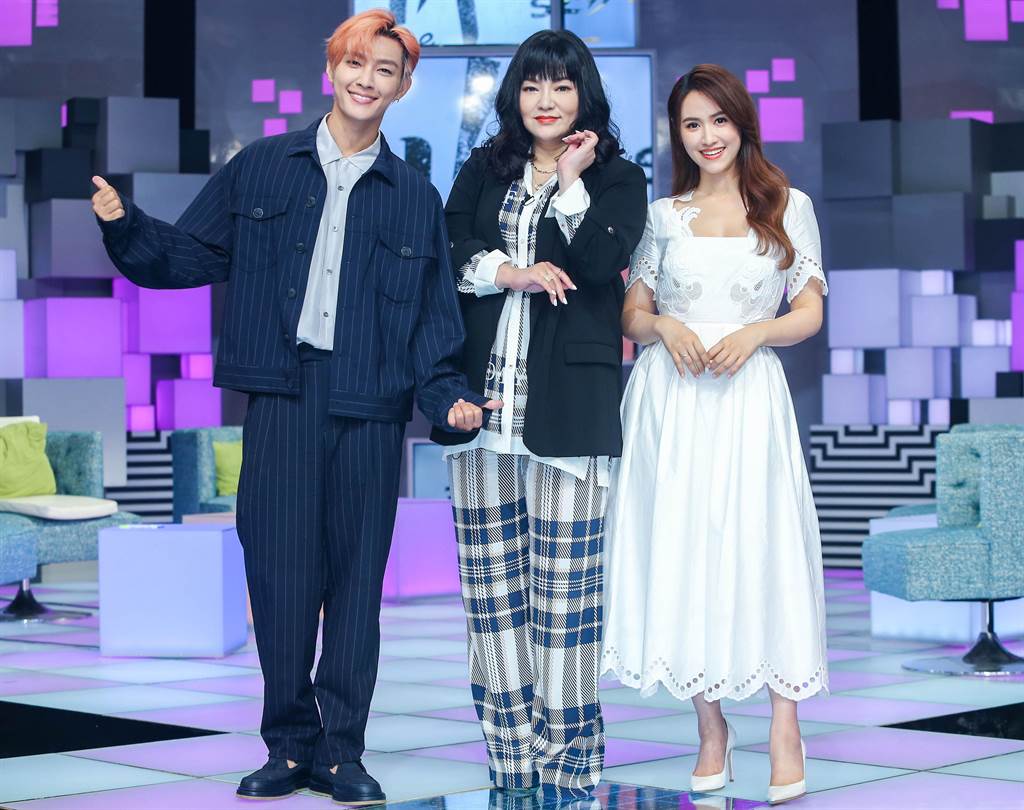 吴姗儒隔离和老公敲墙互动 炎亚纶呼太偶像剧了