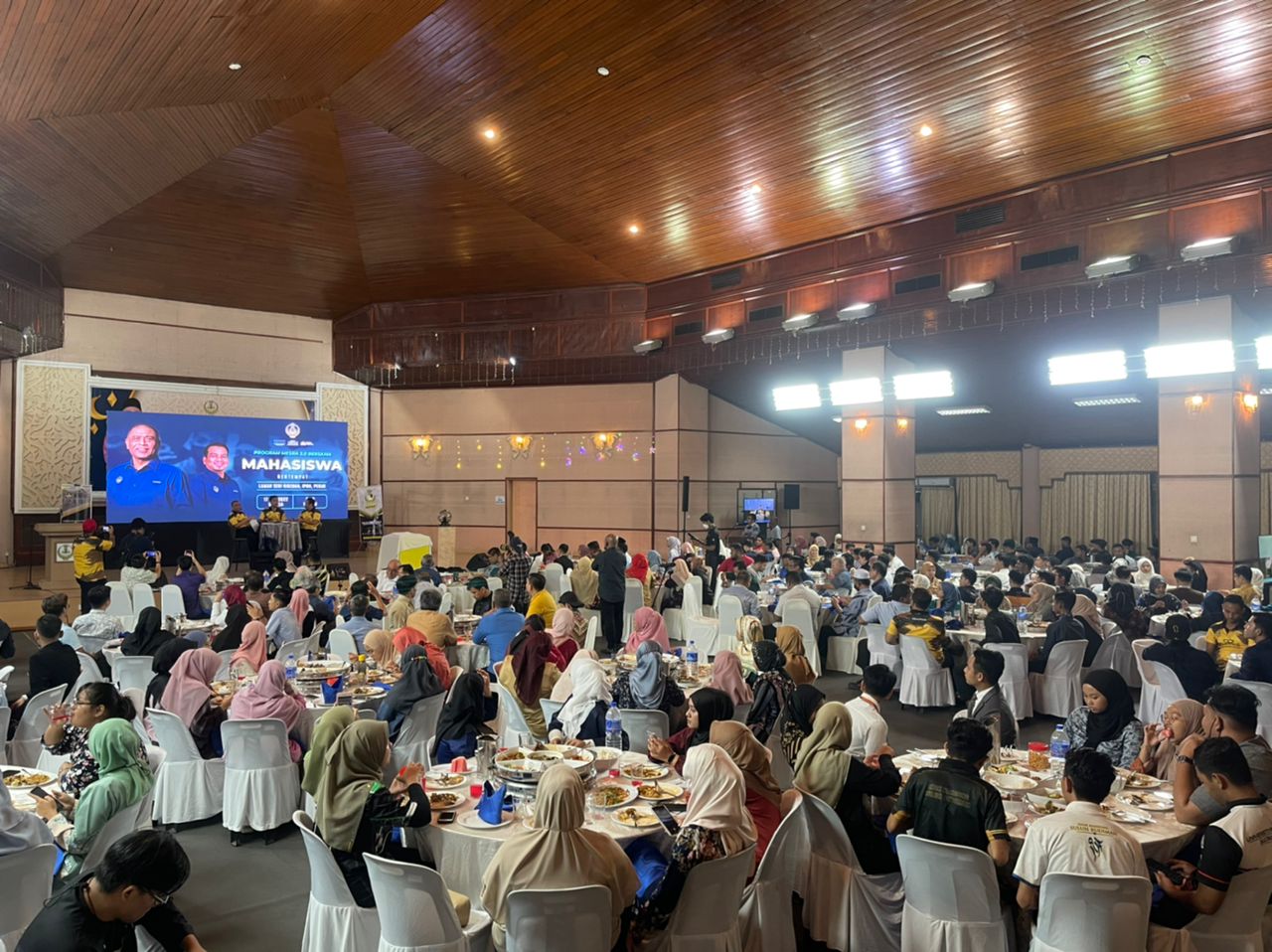 大霹雳时事焦点／大臣：让大学生无需离乡工作 州政府致力发展乡区