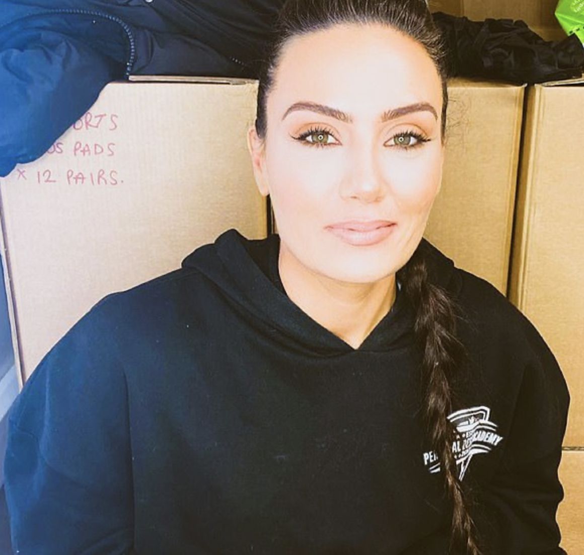 夫妻联手性虐13岁少女逼3P 《奇异博士》女星被判8年徒刑