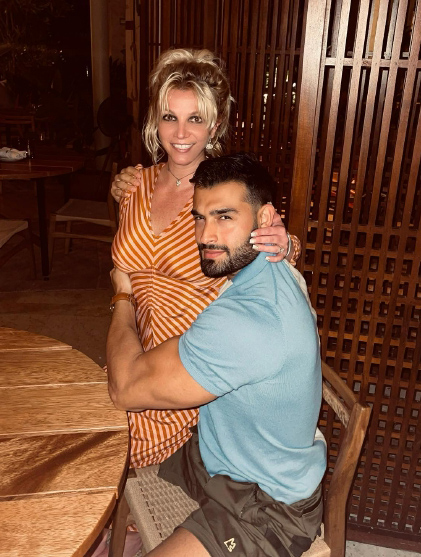 宣告有喜才1个月 碧妮史毕丝自爆流产