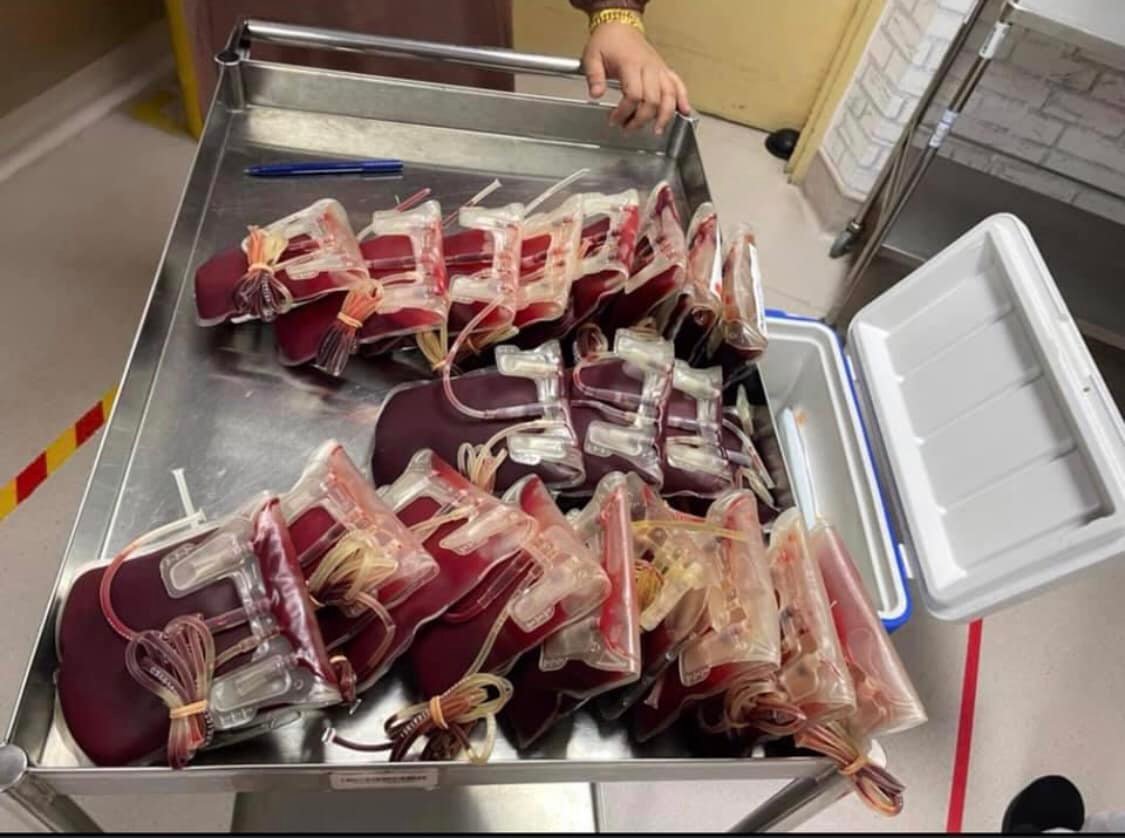 **已签发(请置头条)**柔:封面:【特稿】:急需“热血”助人!尤年轻捐血者仅占15%,血库中心冀各年龄层公众踊跃捐血