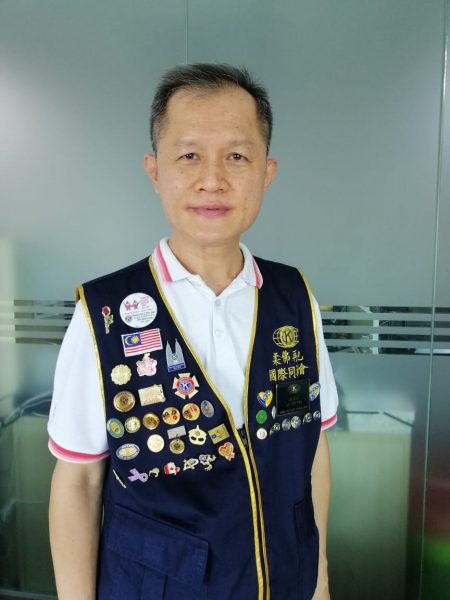 **已签发(请置头条)**柔:封面:【特稿】:急需“热血”助人!尤年轻捐血者仅占15%,血库中心冀各年龄层公众踊跃捐血