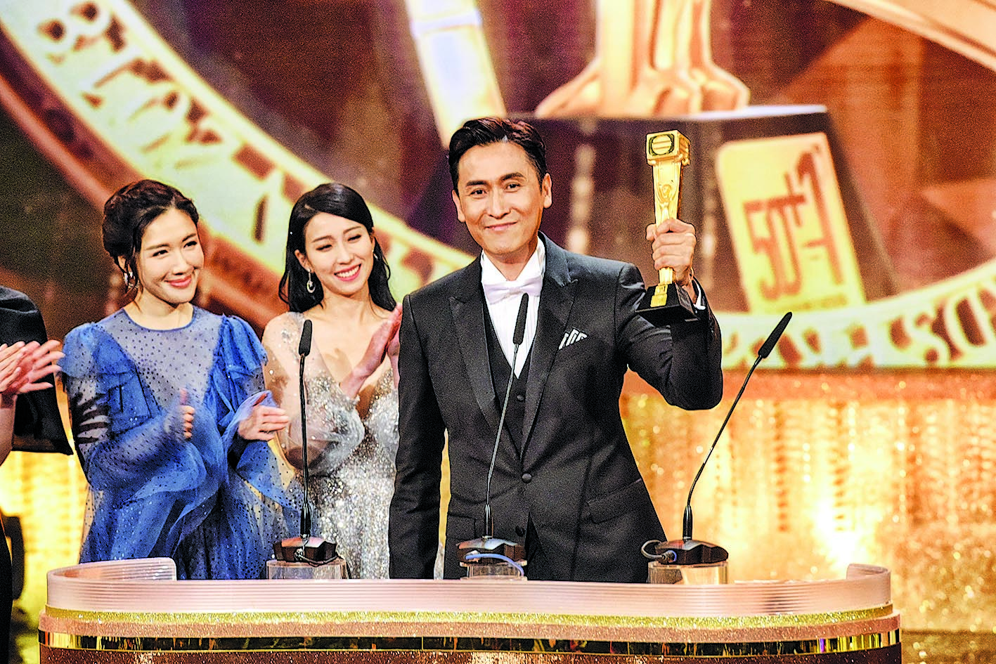 平常心面对《双生》删集数 马德钟想挑战同性恋角色