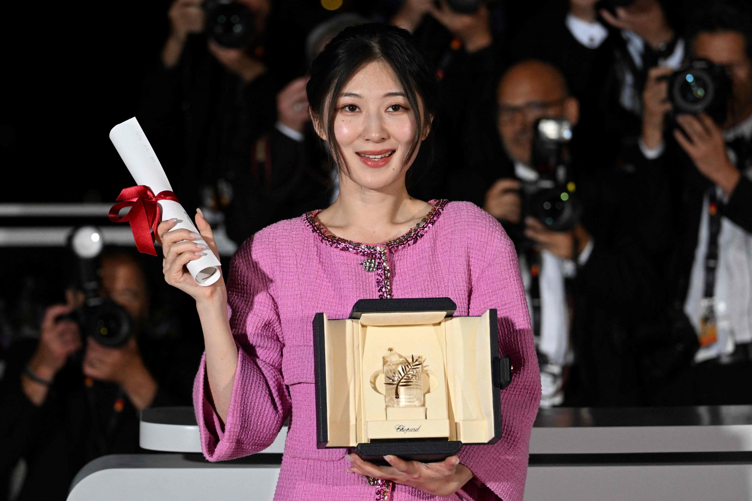 康城影展|宋康昊封帝成韩国第1人 朴赞郁夺最佳导演