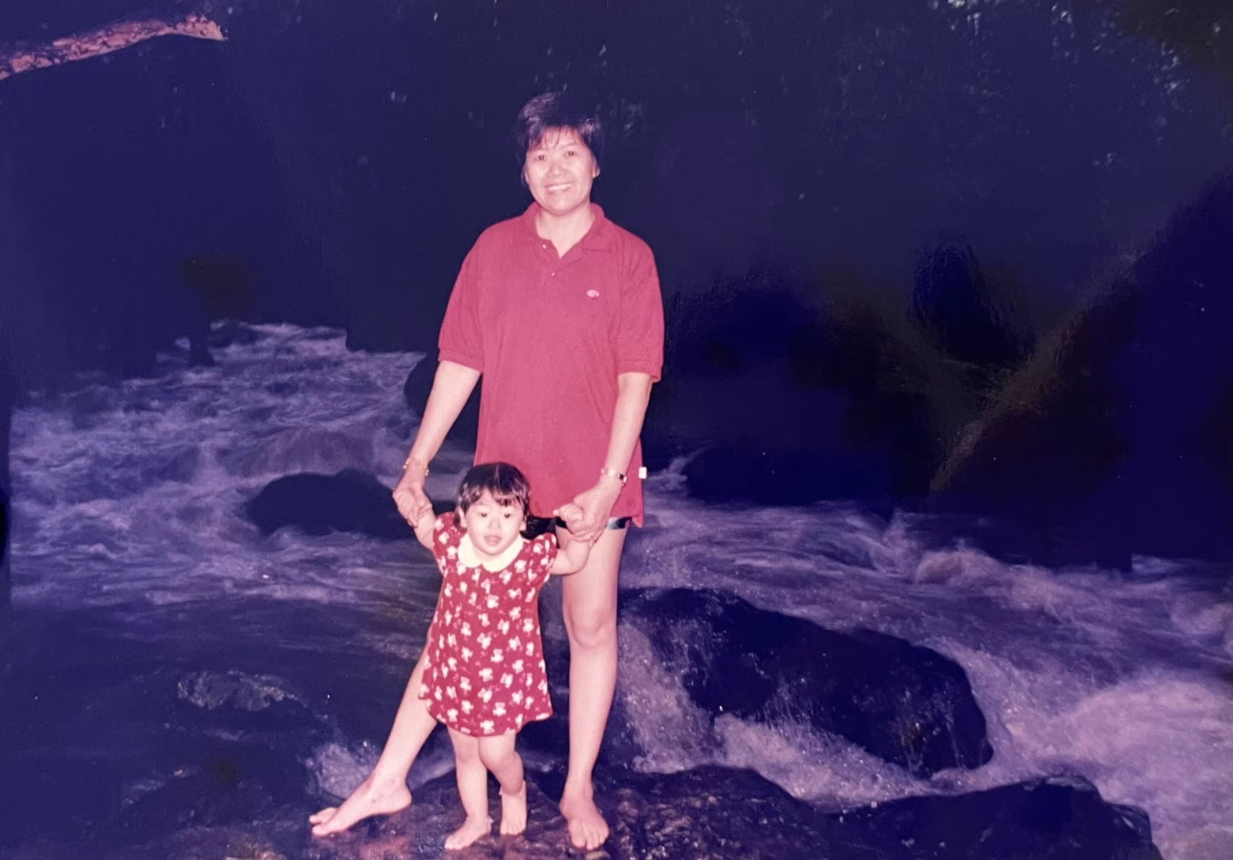 感恩母爱｜蔡恩雨 李佳欢“母亲，最坚实的后盾”