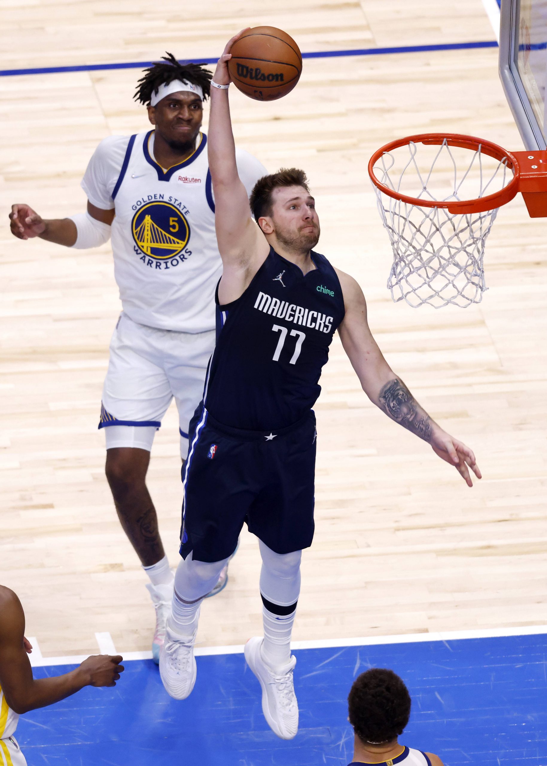 打得独行侠“没招” 勇士总冠军战剩1胜