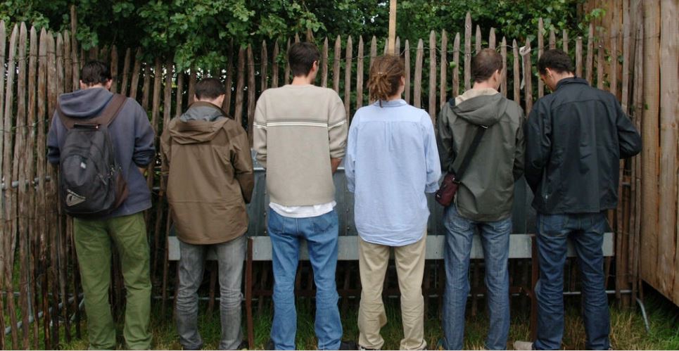 拼盘主文/《绿量无穷》人尿可以当肥料帮助养活世界吗?