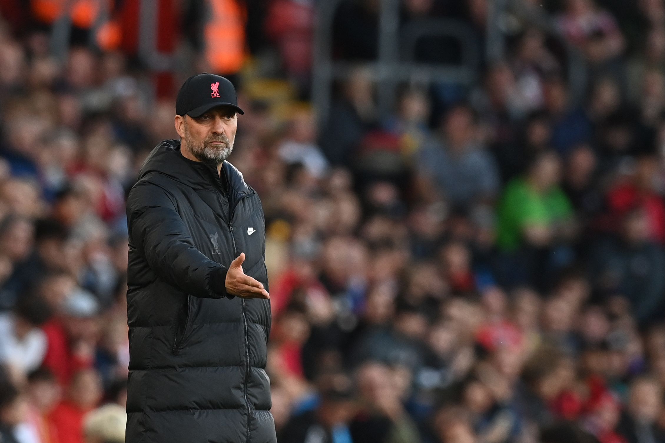 掌握英超冠军归属 杰拉德:不关我事