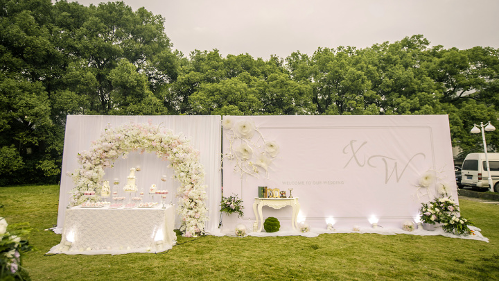 摒弃陋习中西合璧 新型农村婚礼省钱又浪漫