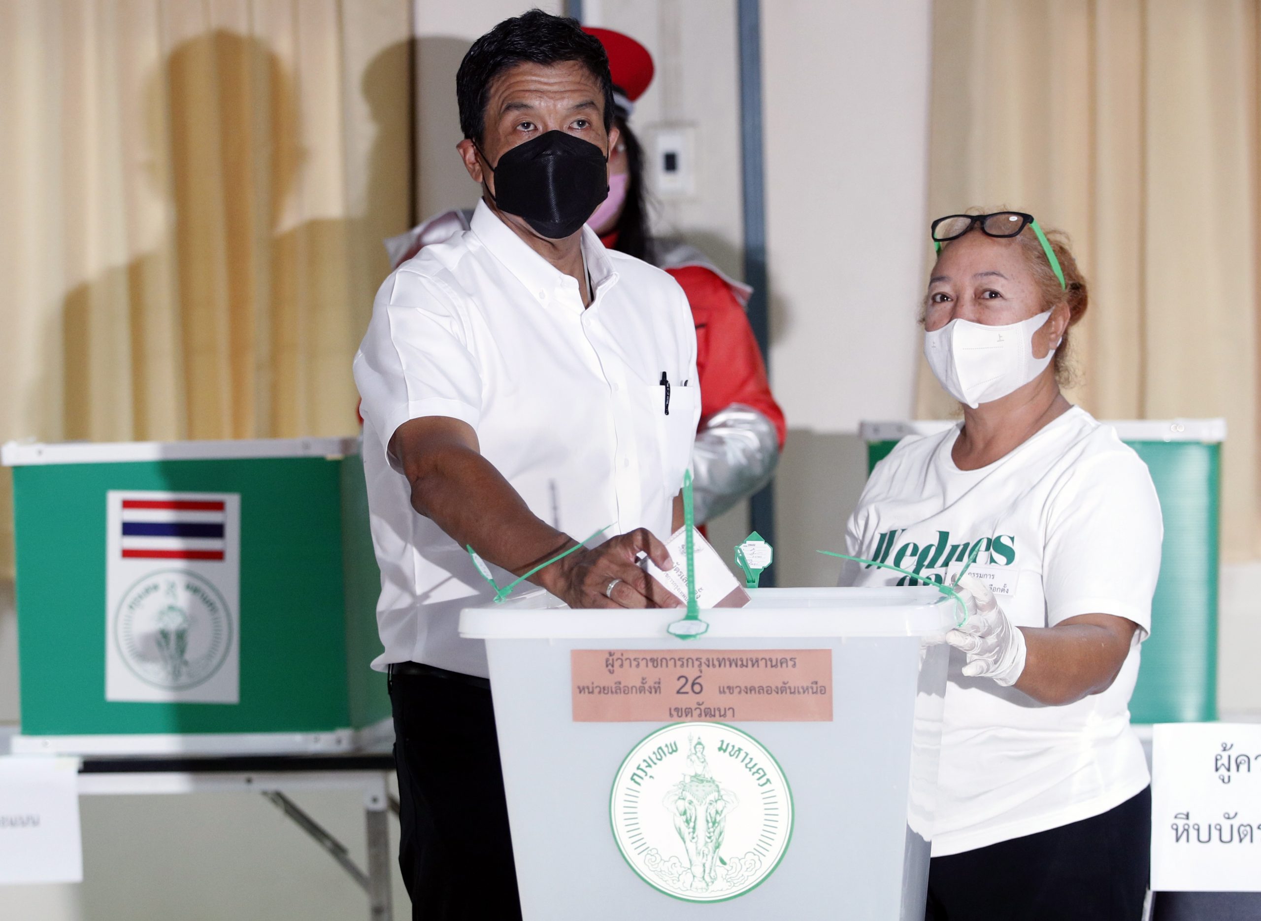 曼谷市长选举登场 料成明年大选风向标