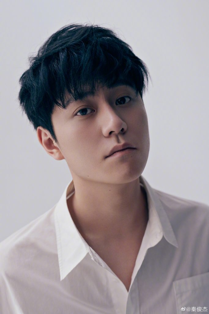 杨紫火速否认聚餐撇复合 秦俊杰怒炸:狗仔不是我找的