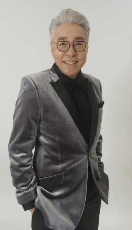 柔:娱乐:洪慧芳曾被批像‘老奶奶’ 白发不是老