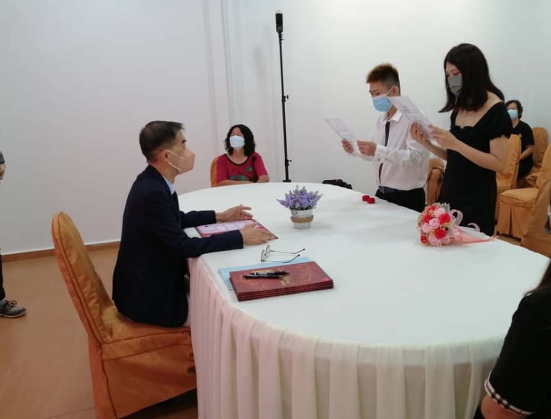 柔:新闻:东甲海南会馆正式提供婚姻注册服务