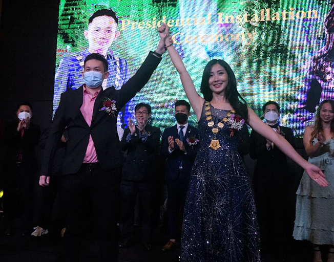 柔:新闻:麻青商就职与颁奖典礼暨慈善晚宴获150人参与,为儿童中心筹得4179令吉