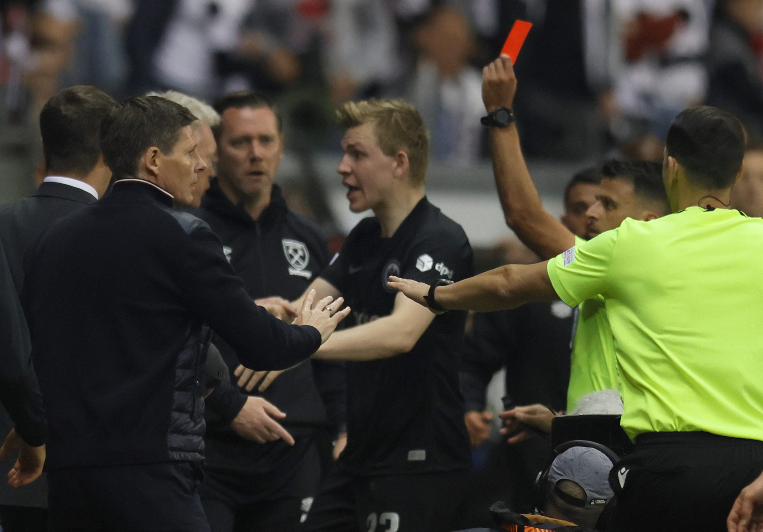 欧联| 骑兵粉碎德甲包办美梦  法兰克福睽违42年闯决赛