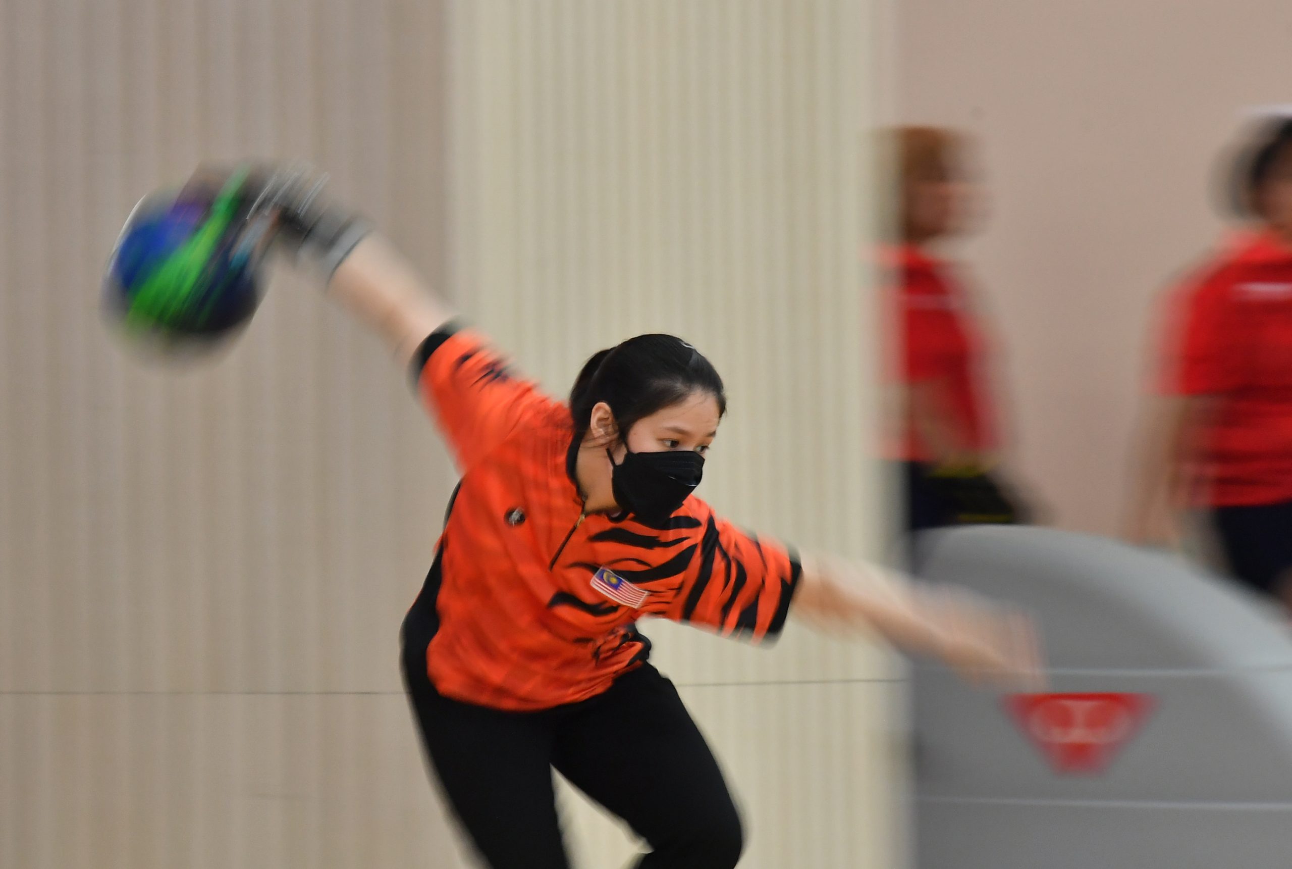 河内东运会保龄球 马男团首轮领先冲金