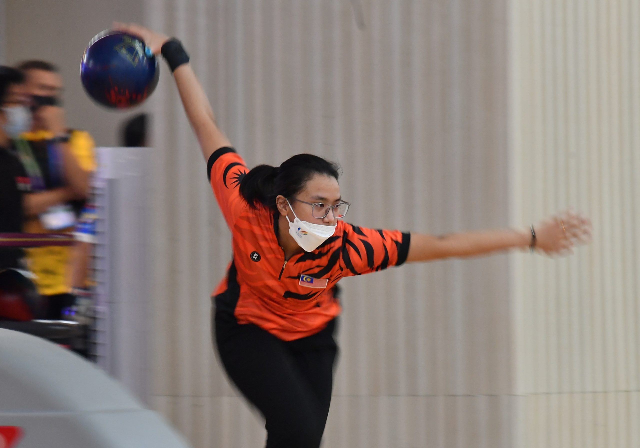 河内东运会保龄球 马男团首轮领先冲金