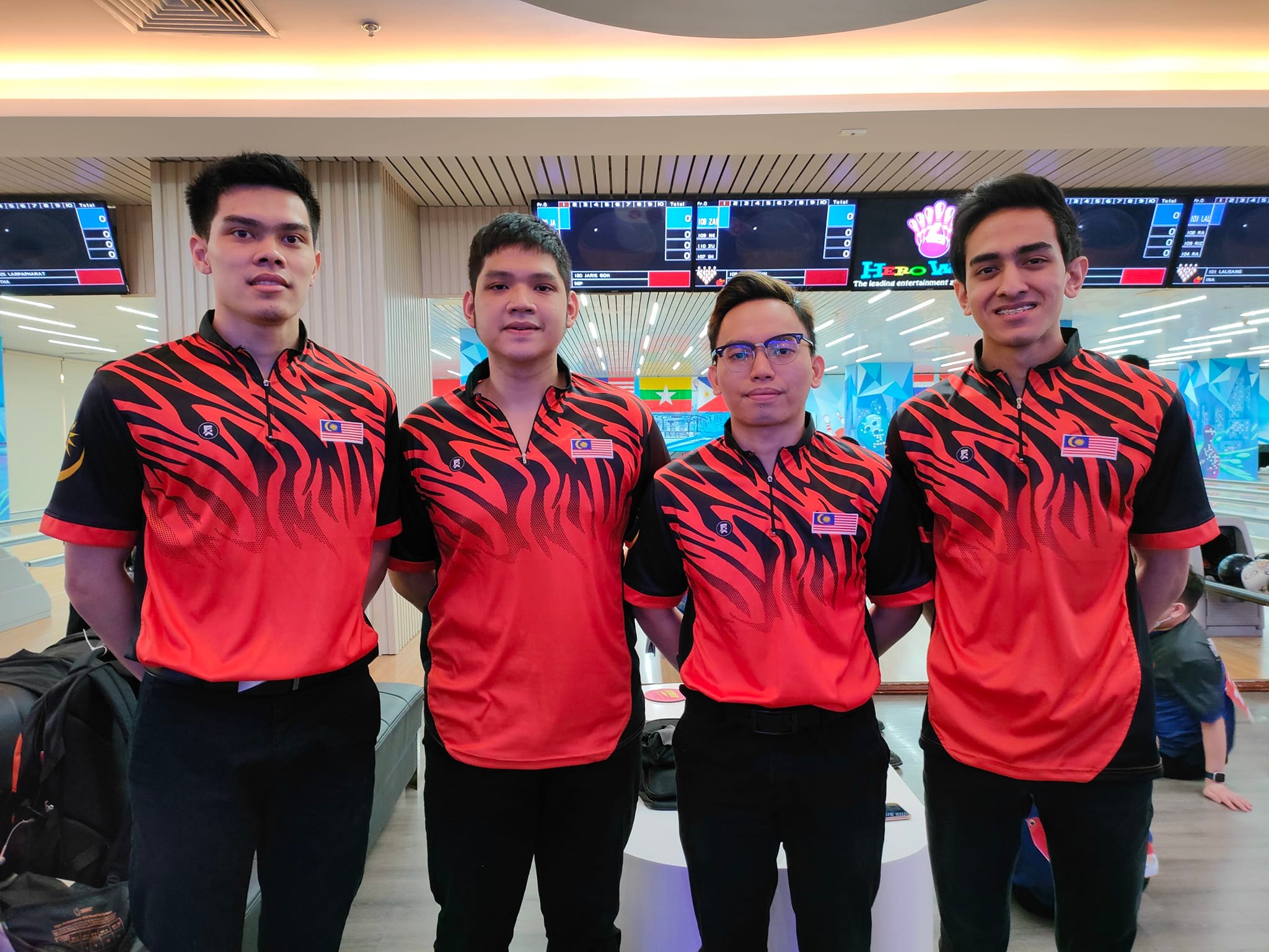 河内东运会保龄球 马男团首轮领先冲金