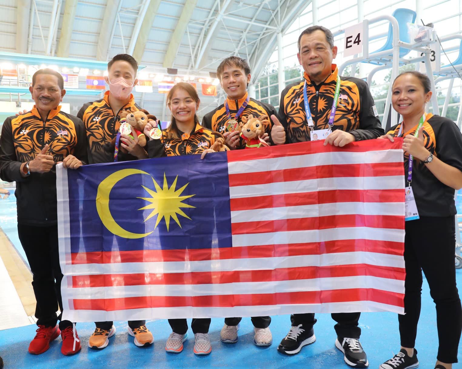 河内东运|马跳水队首日夺2金1银  团长：让大马骄傲的一天