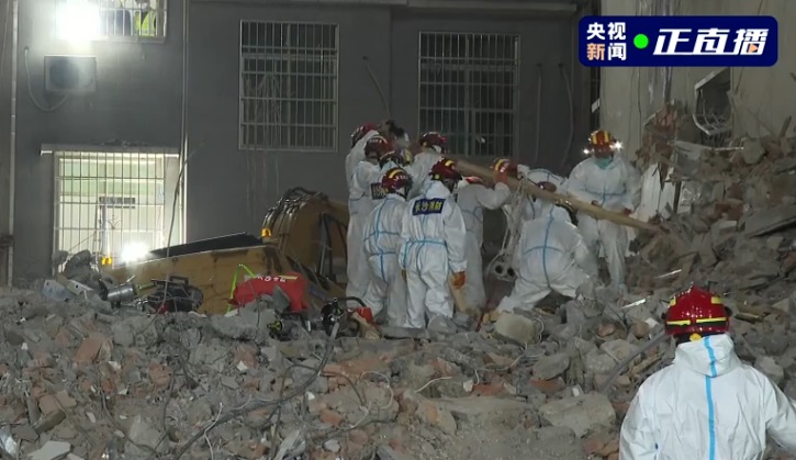 湖南长沙塌楼事故 逾百小时再发现一幸存者