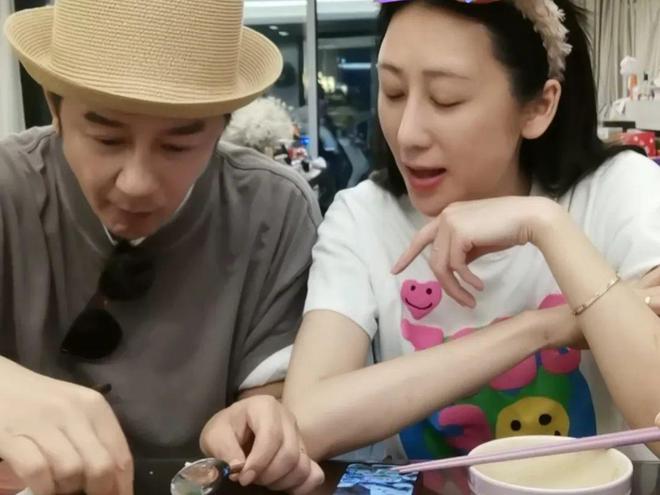 澄清没对保姆不尊重 陈浩民妻子:员工就要有员工的样子