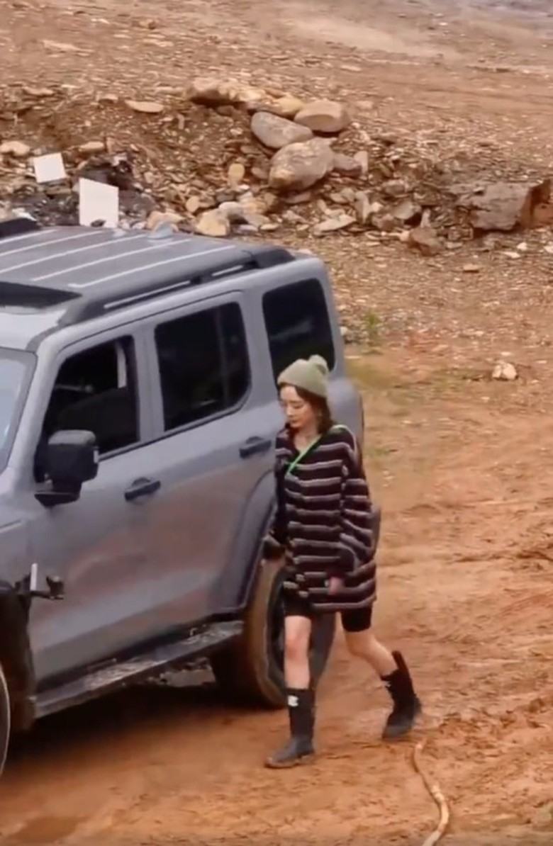 白天睡帐篷晚上住酒店？ 《花少4》被曝全员作秀