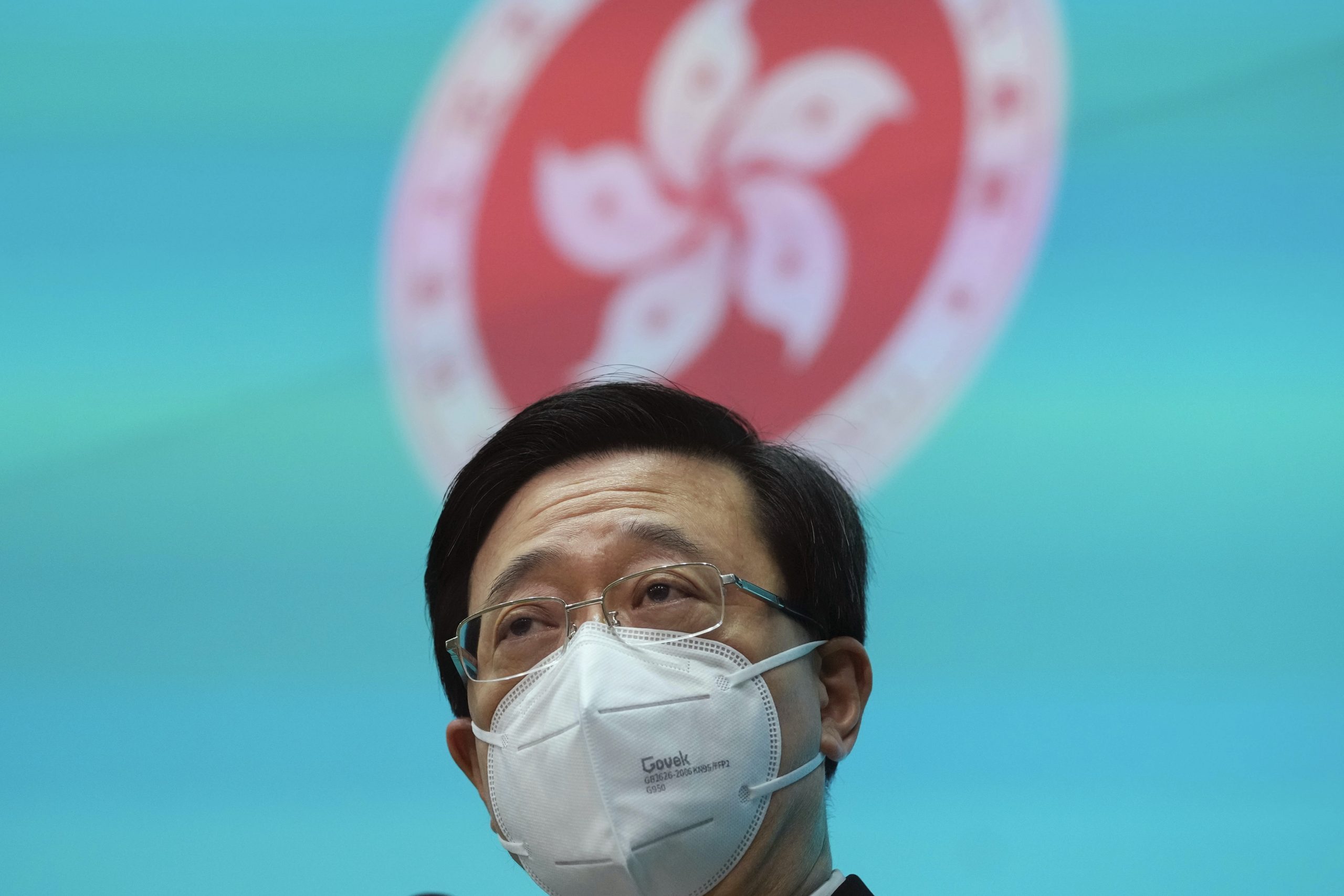 看世界)李家超周六偕妻赴京接受中央任命