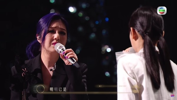 笑对被嘲老负评　杨千嬅认年纪大是事实