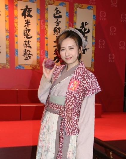 致敬《皆大欢喜》？  薛家燕贺岁剧斗气3媳妇