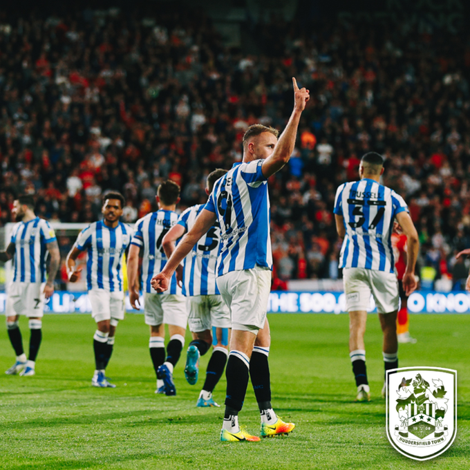 英冠升级附加赛淘汰卢顿  哈德斯菲尔德晋决赛