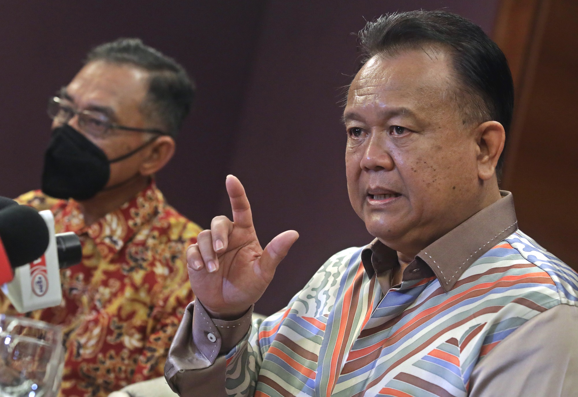 贸消部长∕物价高涨