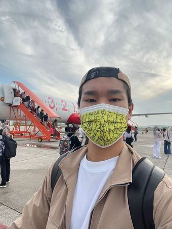 遇劳动节开斋节长连假 蔡明仁曲折返乡路被迫睡机场