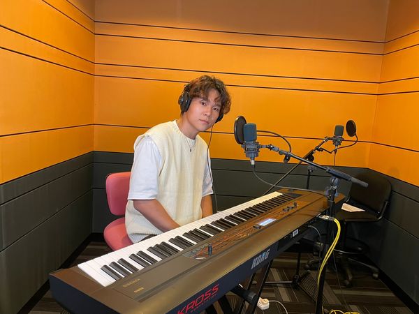 遇劳动节开斋节长连假 蔡明仁曲折返乡路被迫睡机场