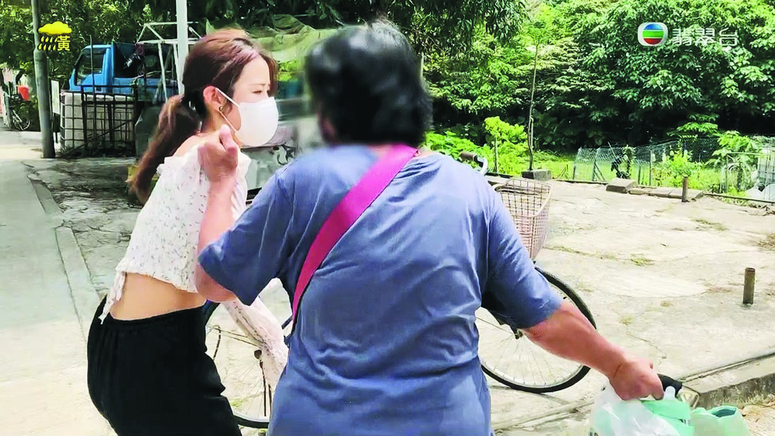 采访“恐怖老鼠屋”惨被袭击 《东张西望》主持利颖怡报警验伤