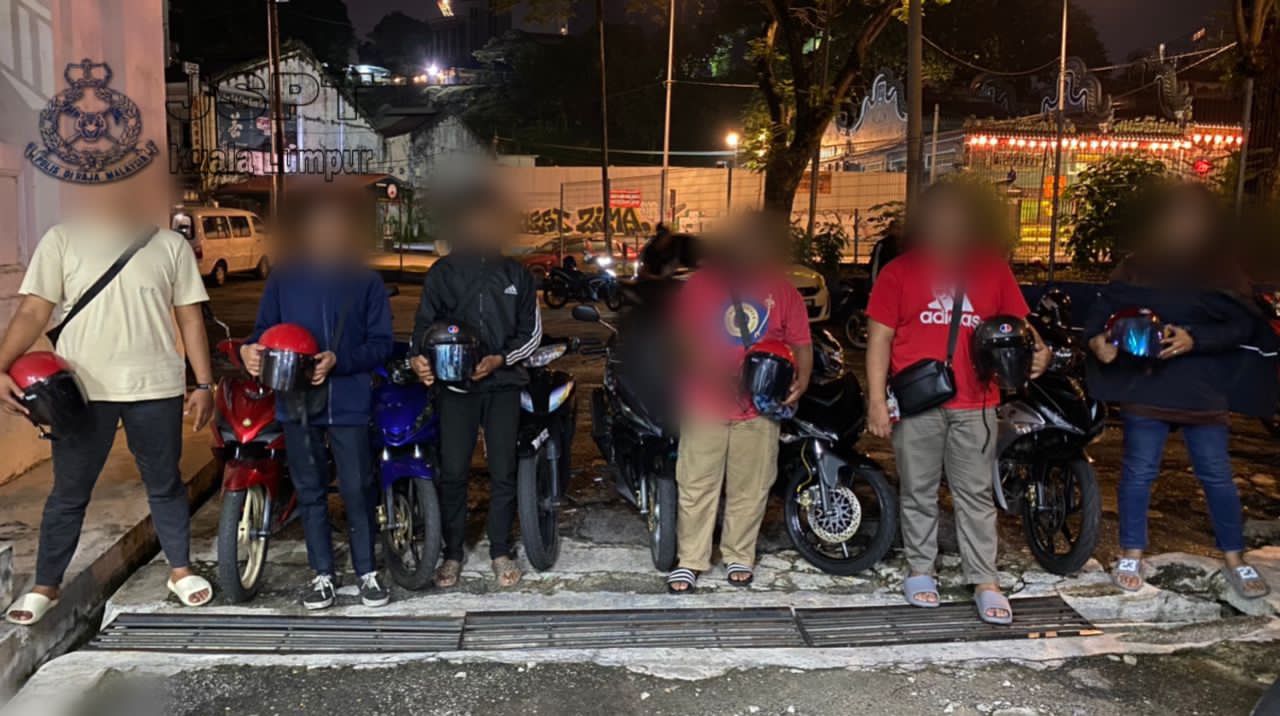 隆交警周末取缔 开849张罚单·18人涉飚车 酒驾落网