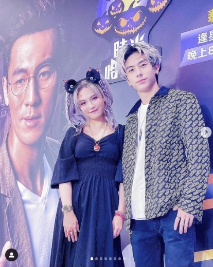 麦皓儿爆哭控遭收音师非礼 “扯开的我裙麦碰到内裤!”