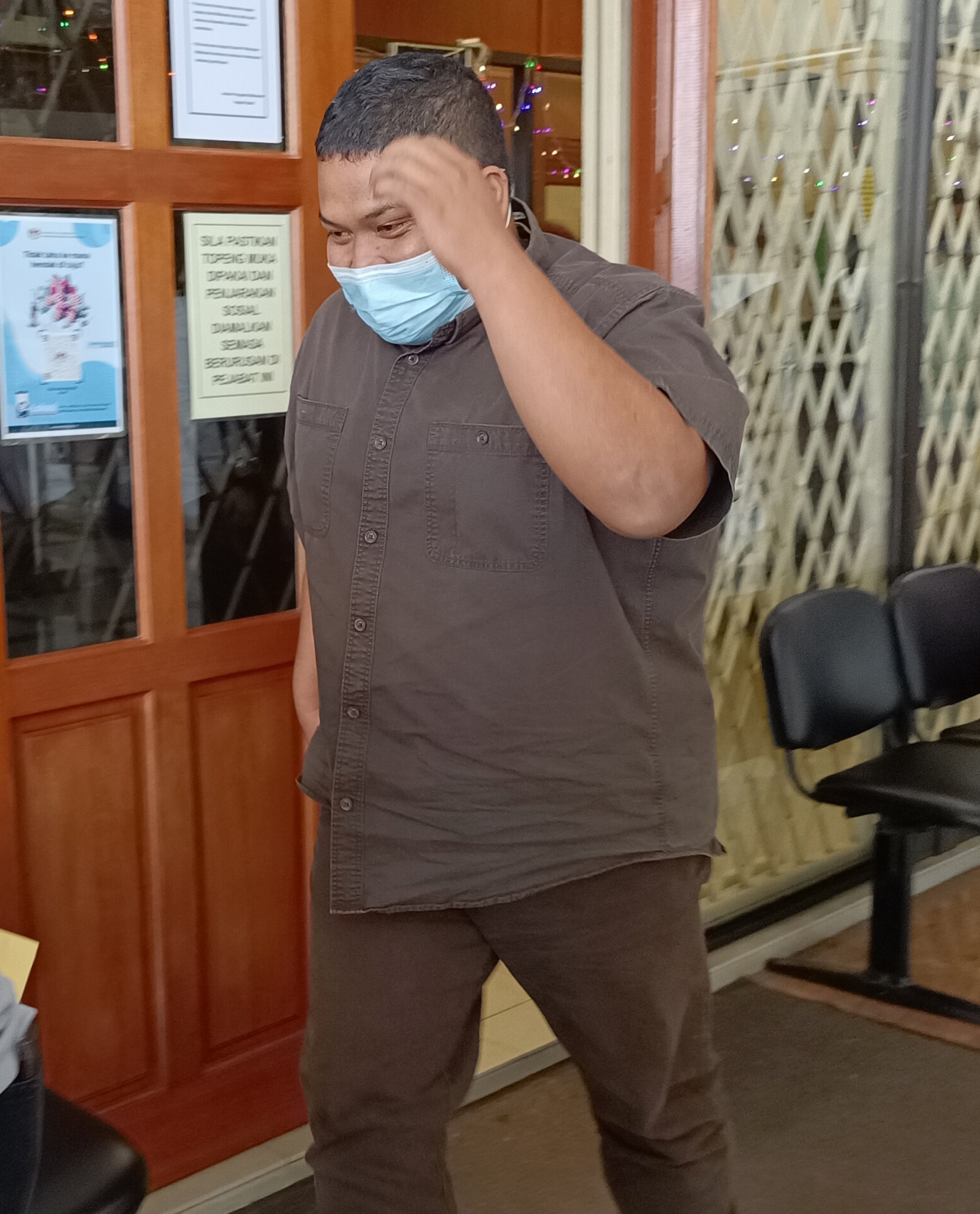 (全国版)2名清洁工承包商伪造银行资料被控,认罪后各罚4万令吉。