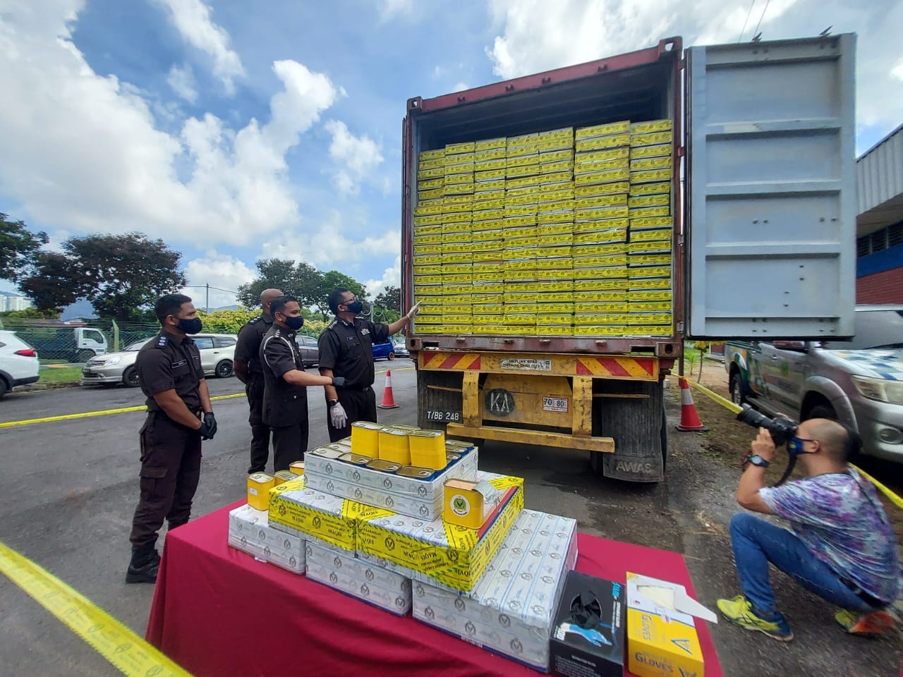 (全国版)槟州检疫检验局充公午餐肉