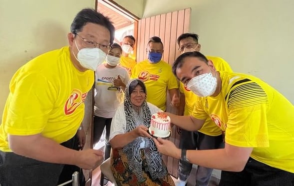 (大北马)孙意志到访选区9妇女庆母亲节