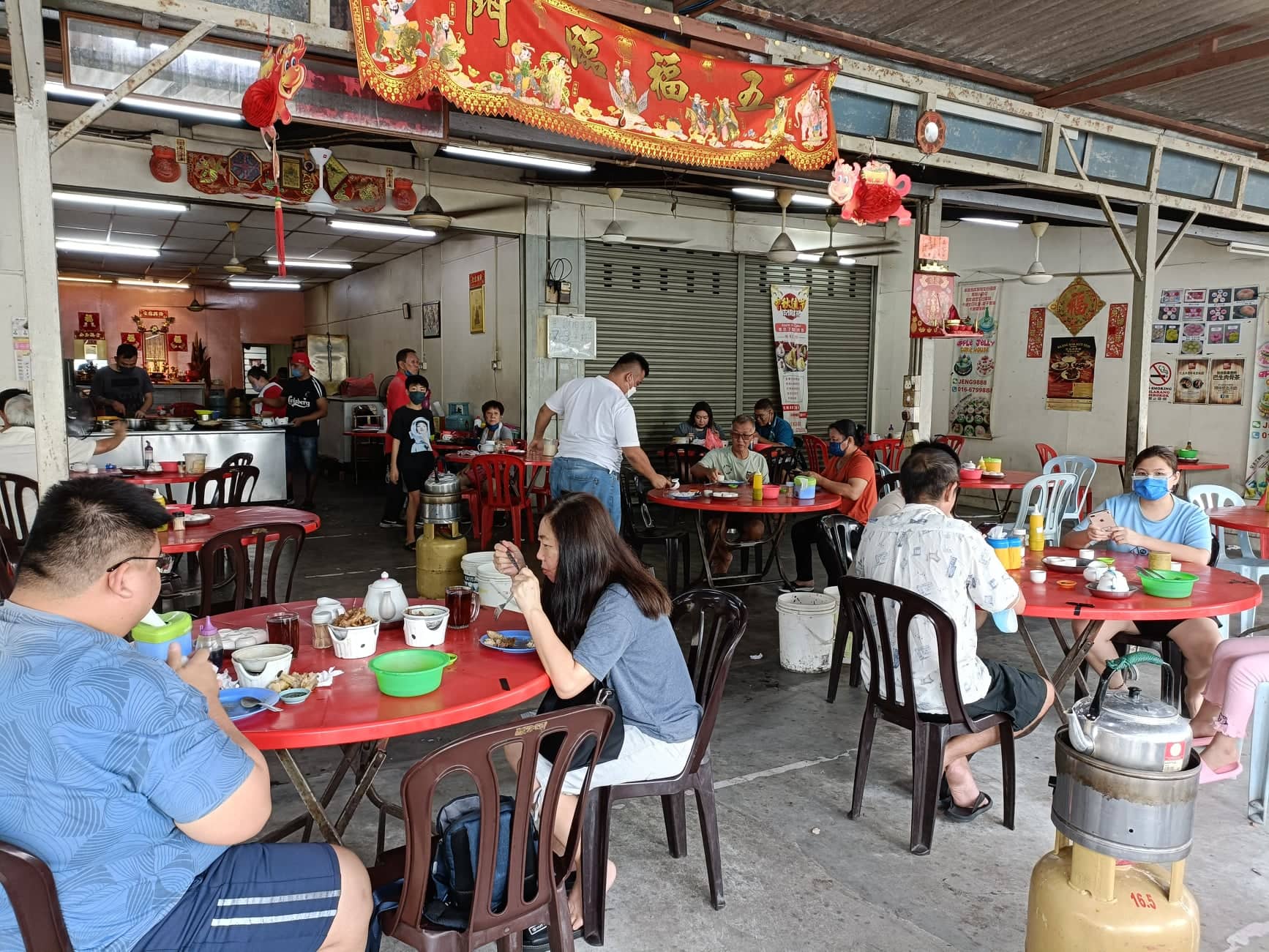 （大都会封面）肉骨茶价不到半年涨3次，1人份瓦煲肉骨茶飙至15令吉