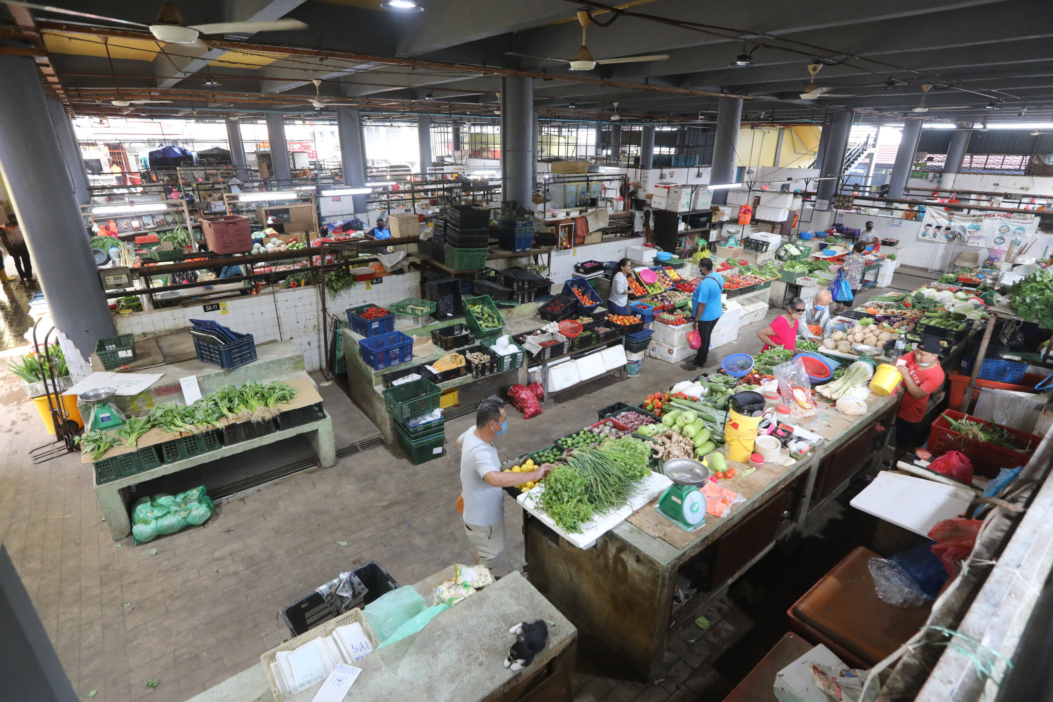 (版2头)大都会-双溪威巴刹部分小贩不再天天开档