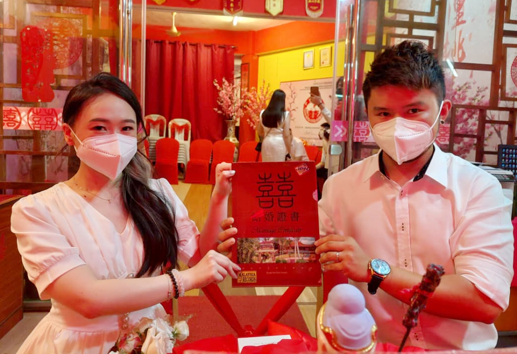NS芙蓉/“520,我爱你!”森迎92对新人互定终生