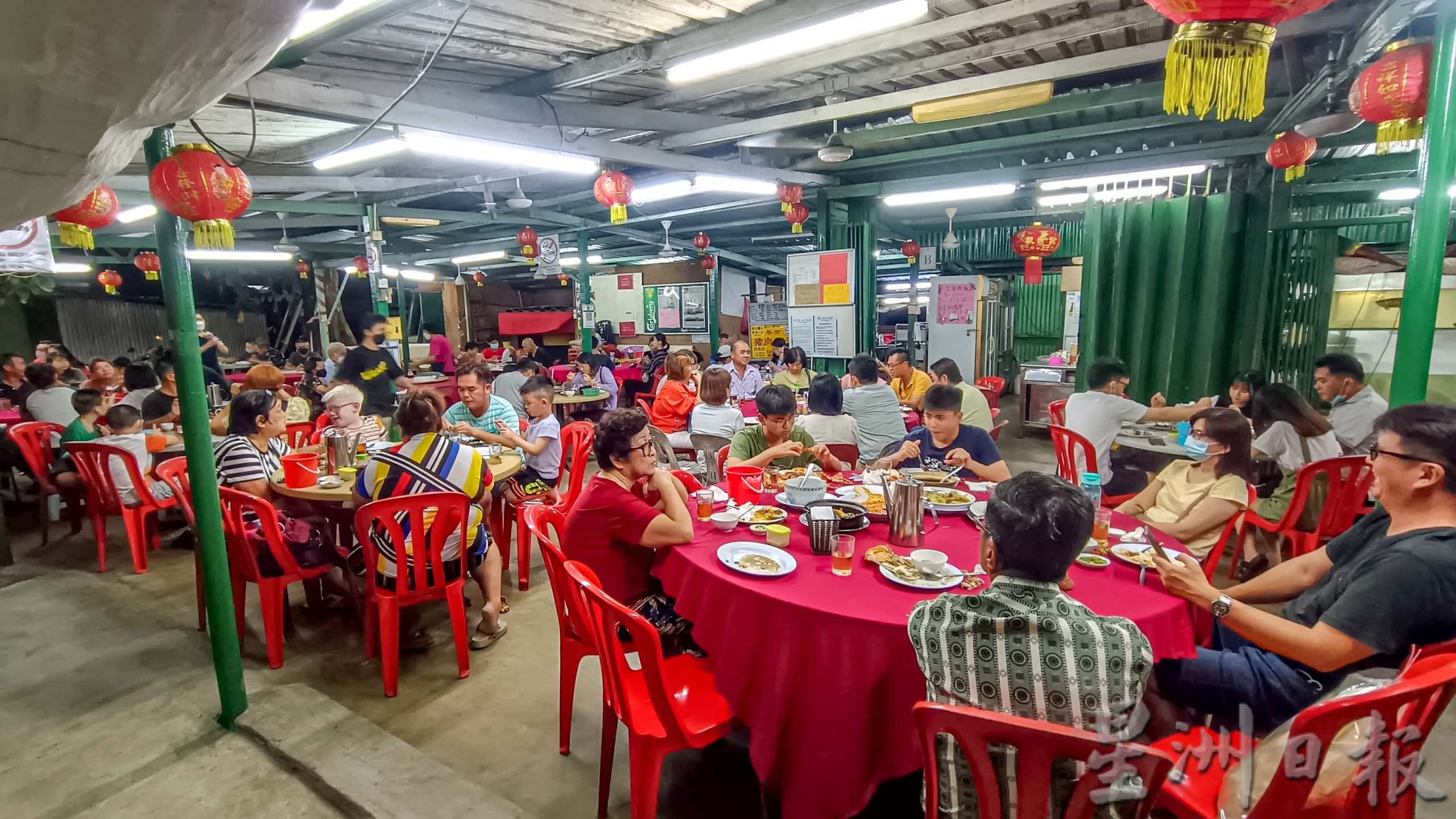 NS芙蓉/“黄金周”遇母亲节,食肆人潮旺翻天