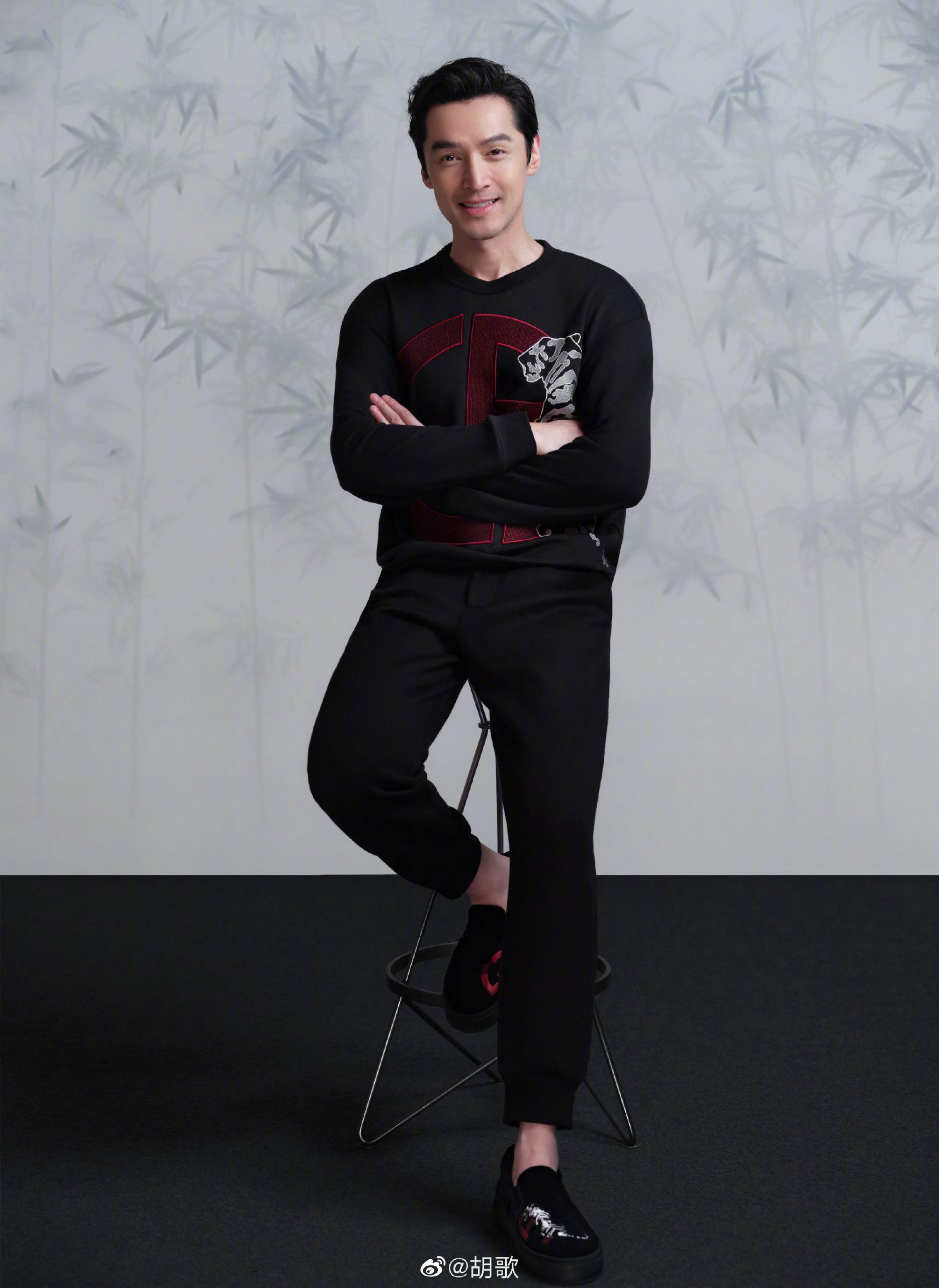 39岁男神崩坏?胡歌满脸皱纹变大叔