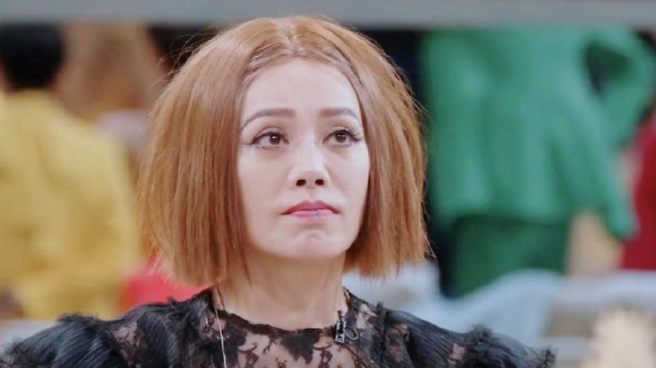 造型撞脸刘嘉玲 那英自嘲“丑版”