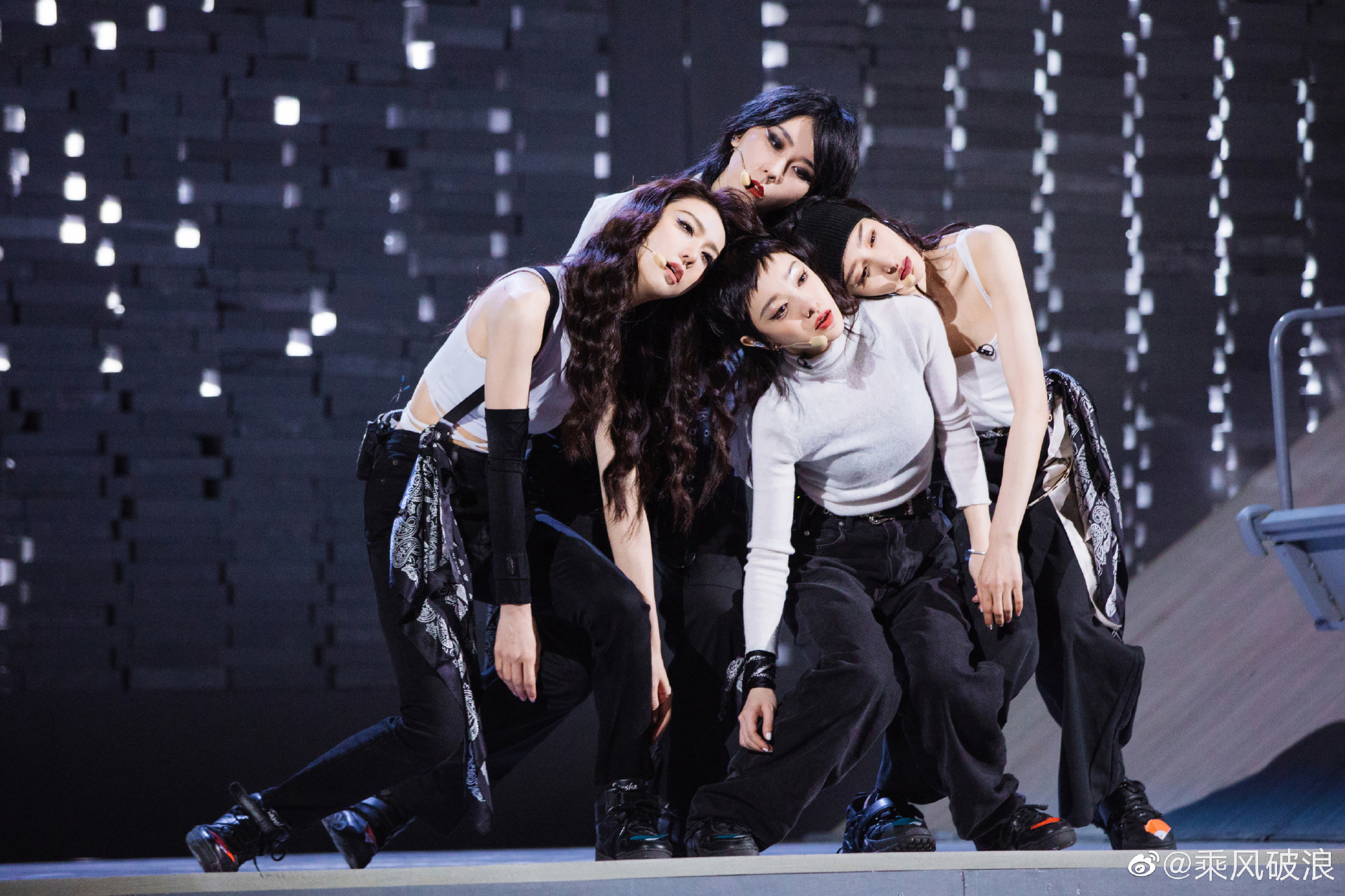 郭采洁遭批妖魔化 爆哭认被击溃