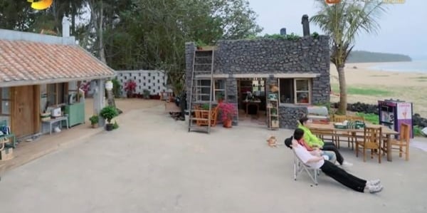 《向往的生活》被曝造假 请2阿姨替明星洗碗