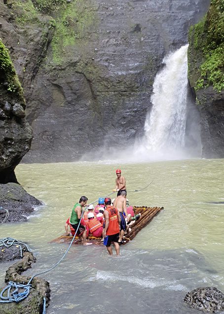 【菲律宾】百胜滩瀑布，藏在人间的花果山水帘洞