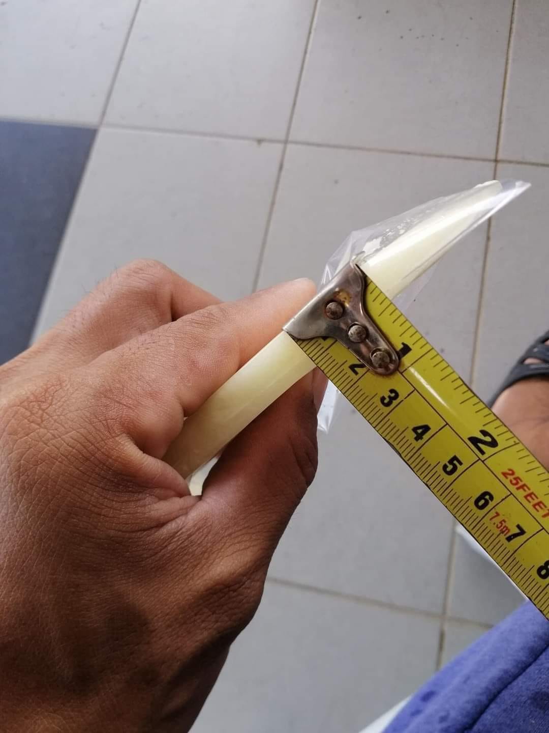 一片蜜瓜不到1寸 网民调侃“好厉害的刀法！”